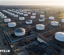 Giá dầu giảm 2% do OPEC+ có thể tiếp tục tăng sản lượng