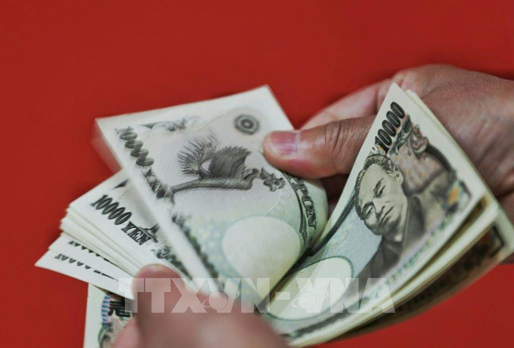 Tiền lương thực tế tại Nhật Bản giảm tháng thứ sáu liên tiếp