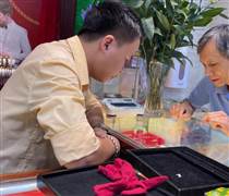 Mua vàng vùng đỉnh như... "bắt dao đang rơi"