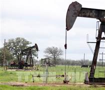 Khả năng OPEC+ tăng sản lượng đẩy giá dầu đi xuống
