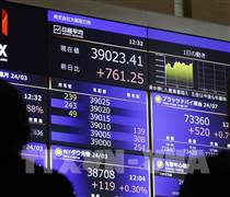 Chứng khoán Nhật Bản tiến sát mức đỉnh lịch sử