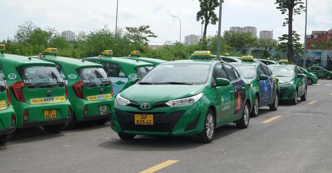 Hai thái cực của thị trường taxi Việt Nam