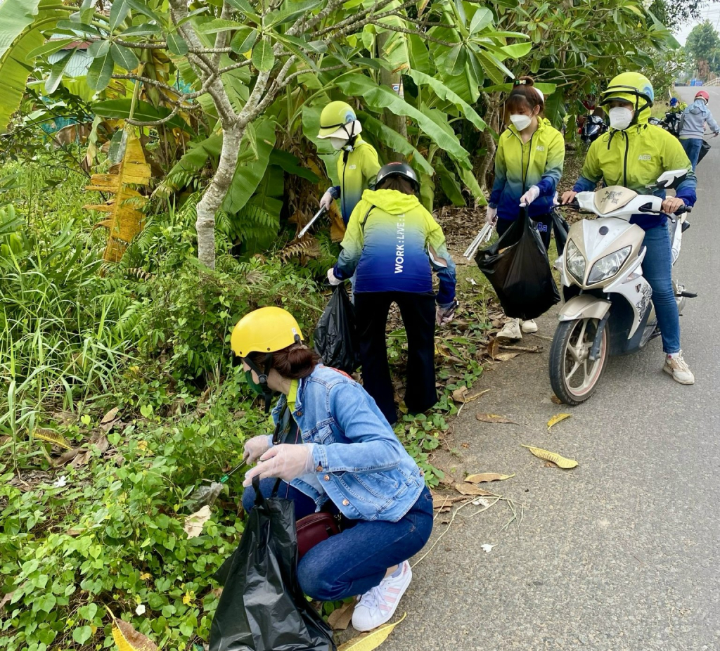Phường Tân Khánh và Ngân hàng ACB phối hợp bảo vệ môi trường
