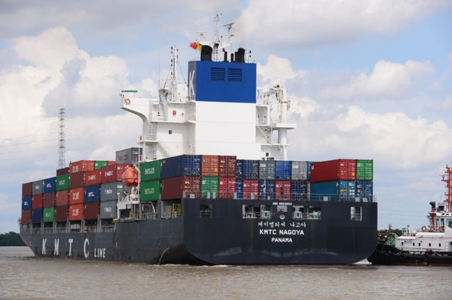 Doanh nghiệp nước ngoài tăng mua vỏ container Việt Nam