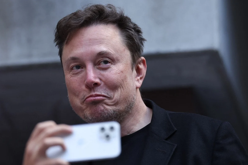 Tỉ phú Elon Musk làm "dậy sóng" cộng đồng mạng Trung Quốc sau lời mỉa mai Taylor Swift