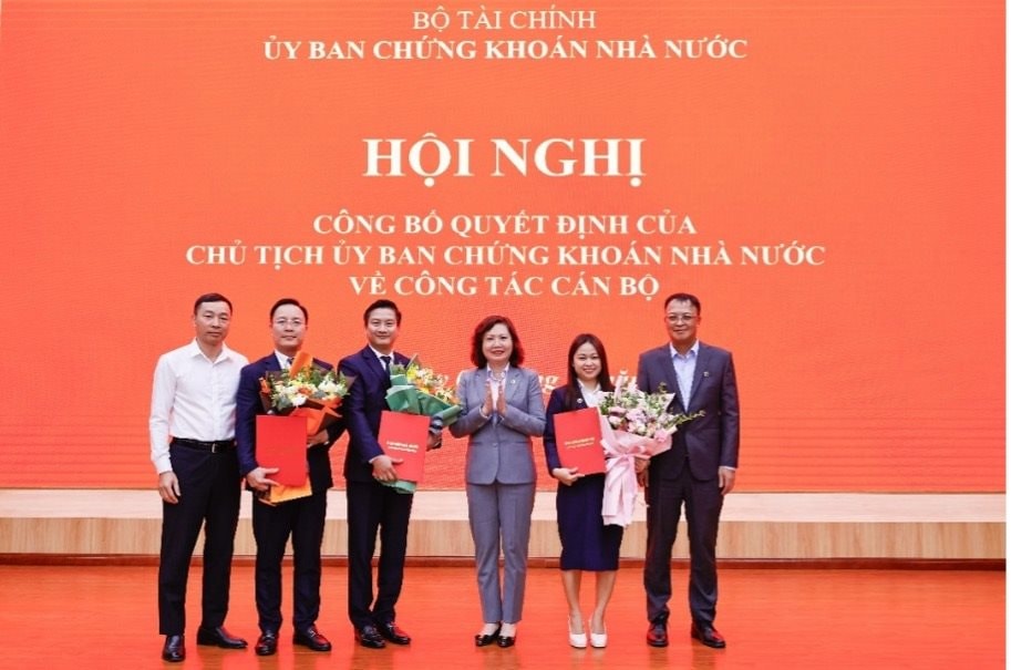 AI NEWS - Nền tảng tin tức chứng khoán