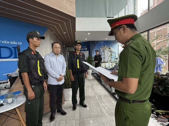 AI NEWS - Nền tảng tin tức chứng khoán