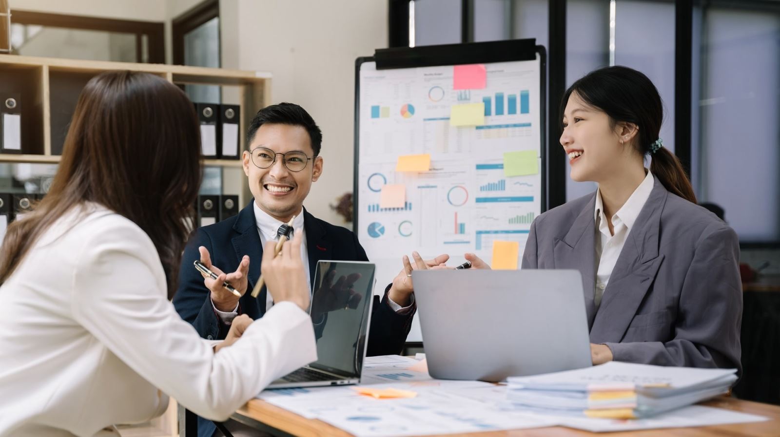 AI NEWS - Nền tảng tin tức chứng khoán