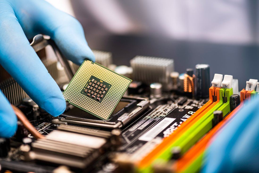 Nvidia và bài toán điểm tới hạn: Minh chứng cho thấy bong bóng AI cuối cùng sẽ sụp đổ với ‘Định luật Moore’