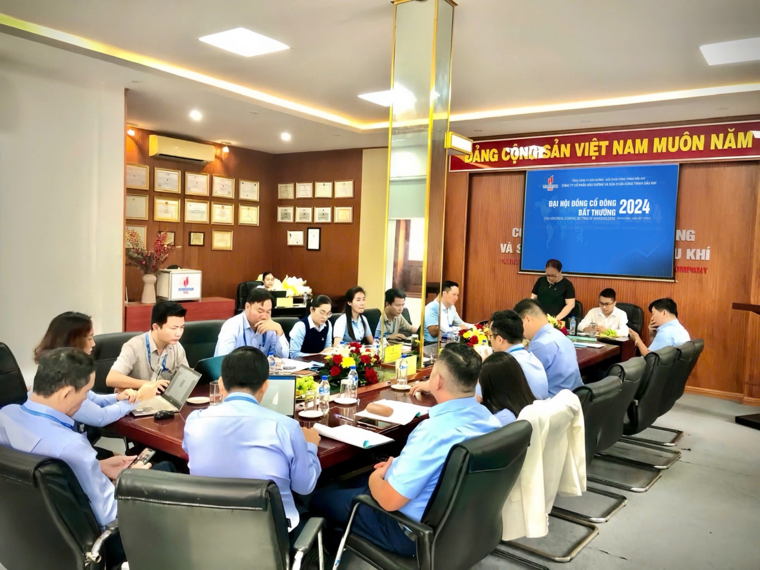 AI NEWS - Nền tảng tin tức chứng khoán