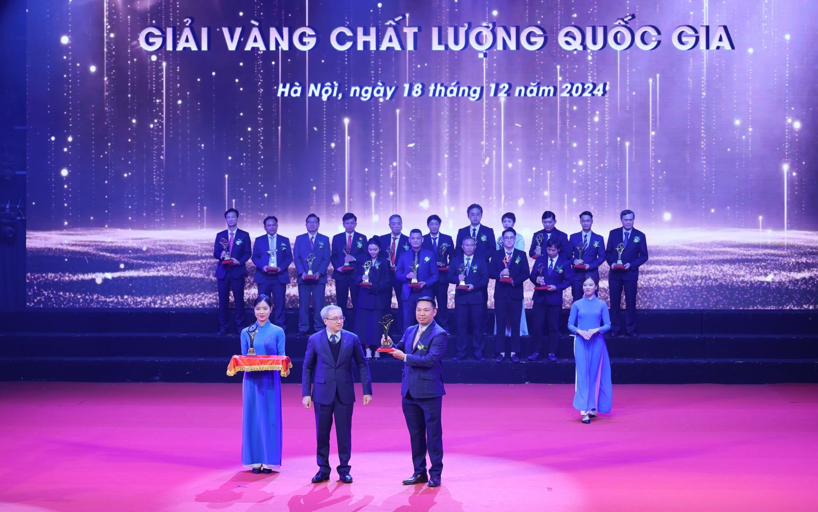 AI NEWS - Nền tảng tin tức chứng khoán