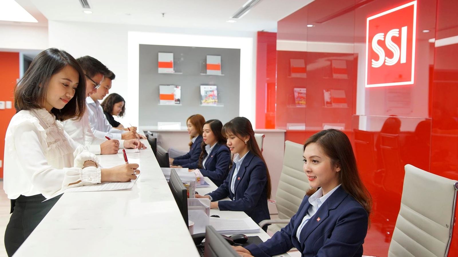 AI NEWS - Nền tảng tin tức chứng khoán