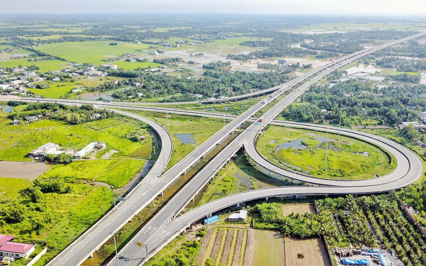 AI NEWS - Nền tảng tin tức chứng khoán