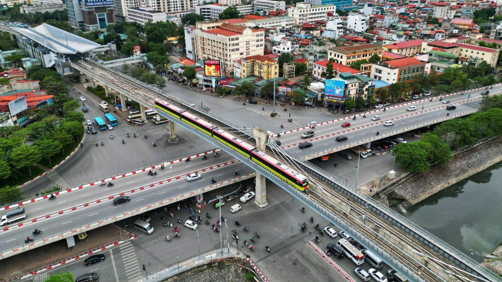 AI NEWS - Nền tảng tin tức chứng khoán