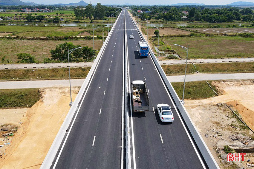 AI NEWS - Nền tảng tin tức chứng khoán
