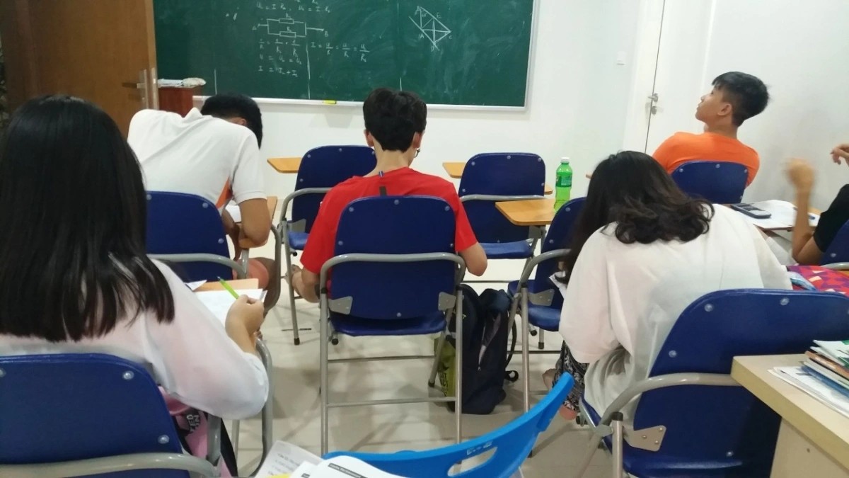 AI NEWS - Nền tảng tin tức chứng khoán
