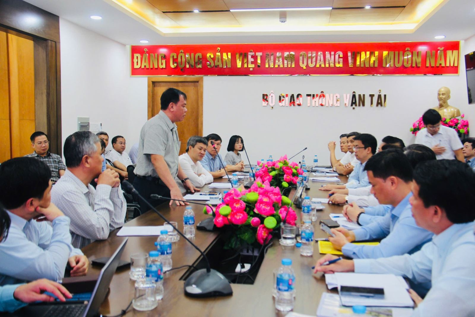 AI NEWS - Nền tảng tin tức chứng khoán