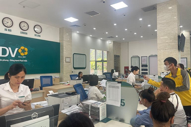 AI NEWS - Nền tảng tin tức chứng khoán