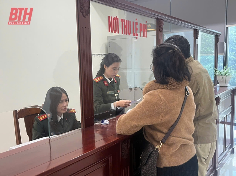 AI NEWS - Nền tảng tin tức chứng khoán