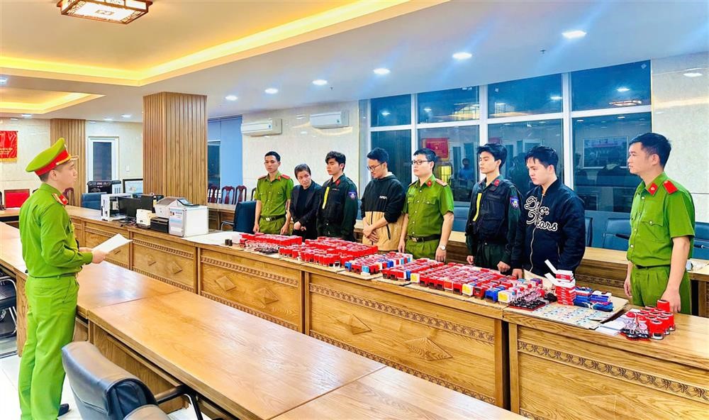 AI NEWS - Nền tảng tin tức chứng khoán