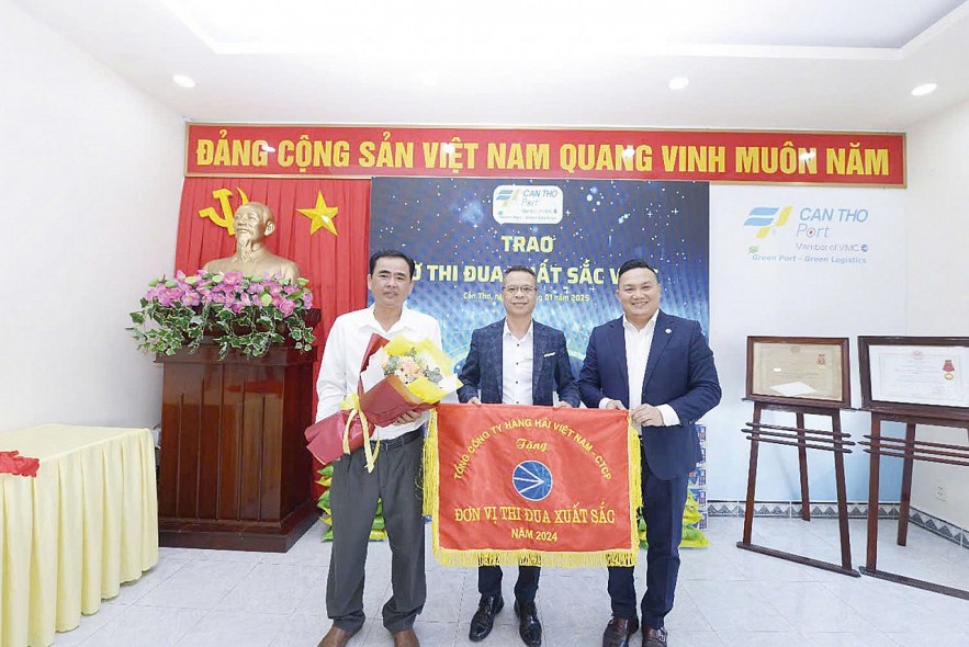 AI NEWS - Nền tảng tin tức chứng khoán