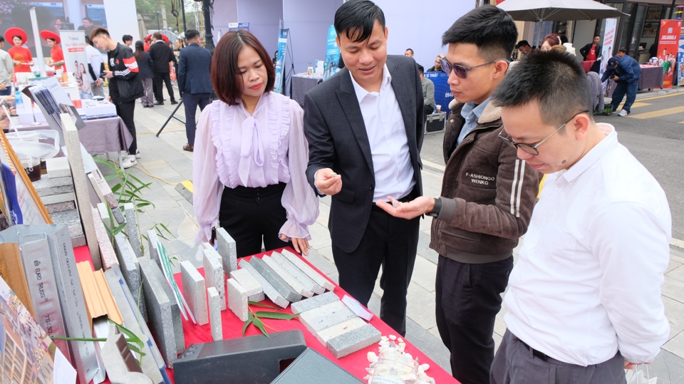 AI NEWS - Nền tảng tin tức chứng khoán