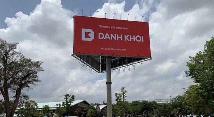 danh khoi 3352 1054