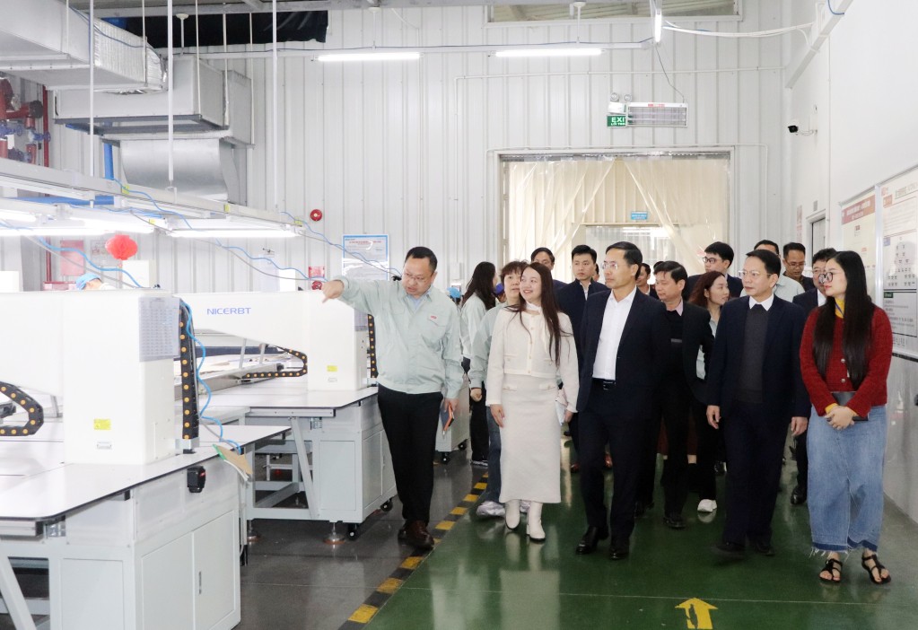 AI NEWS - Nền tảng tin tức chứng khoán