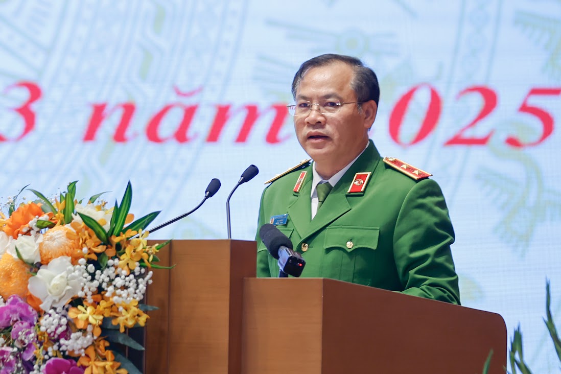 AI NEWS - Nền tảng tin tức chứng khoán