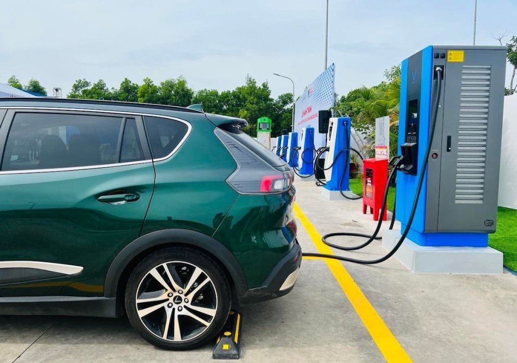 AI NEWS - Nền tảng tin tức chứng khoán