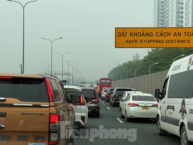 AI NEWS - Nền tảng tin tức chứng khoán