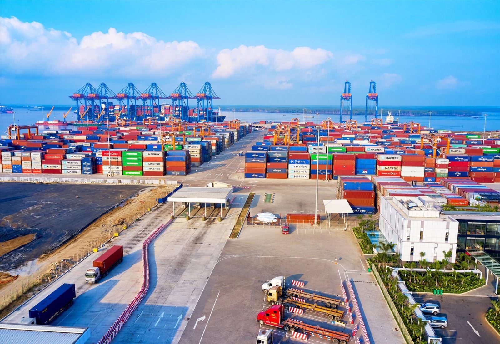 AI NEWS - Nền tảng tin tức chứng khoán