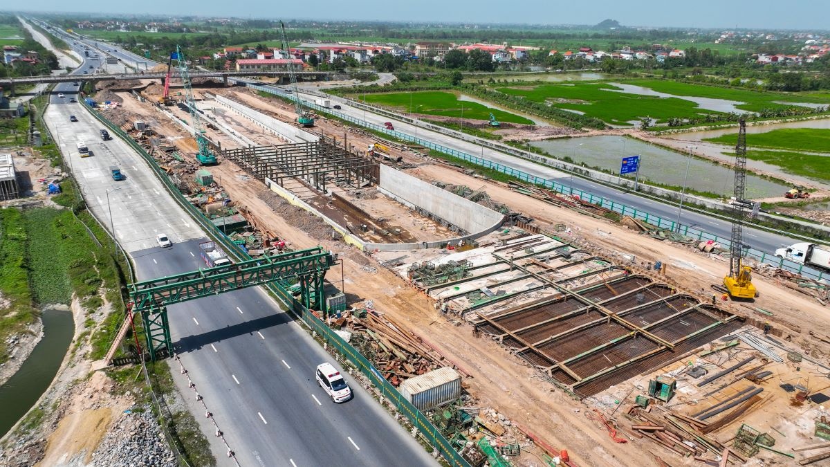 AI NEWS - Nền tảng tin tức chứng khoán