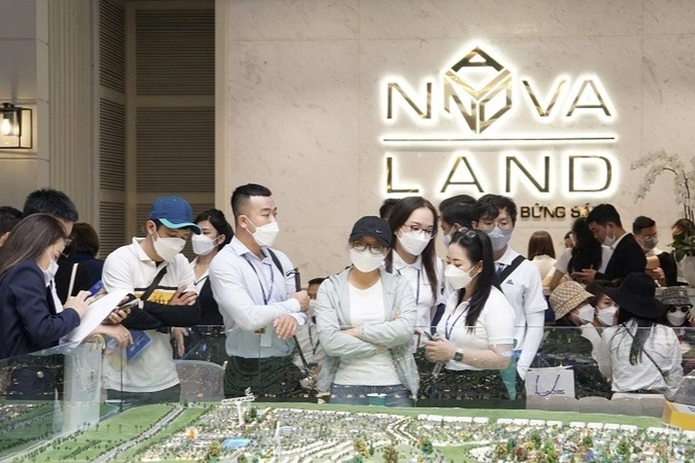 novaland 22 crop 1692755360341