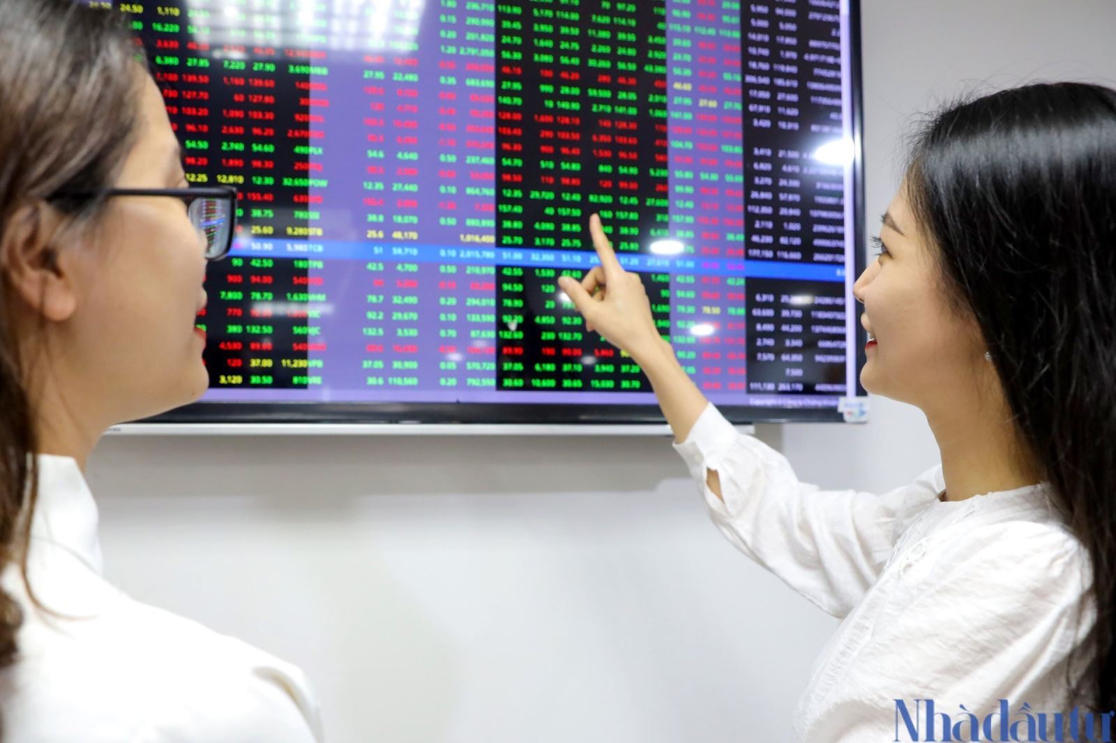 AI NEWS - Nền tảng tin tức chứng khoán