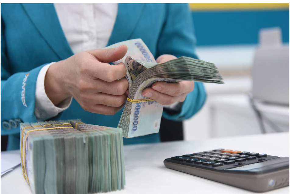 Bỏ room tín dụng: Cạnh tranh miếng bánh thị phần bằng giảm lãi suất