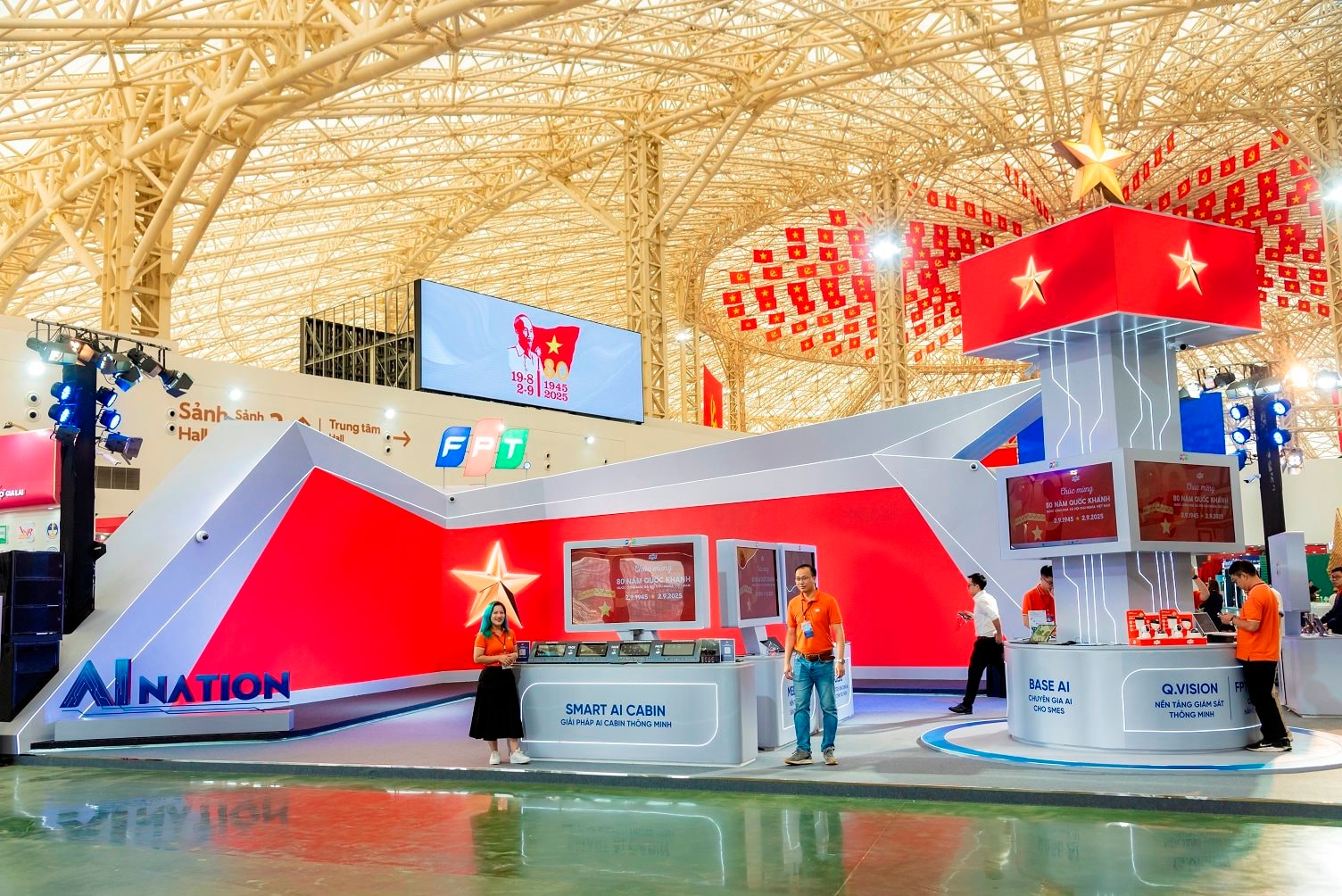 la co viet nam tai gian hang cua fpt
