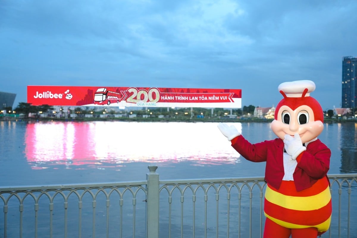 345272 jollibee cua hang thu 200 6 1735539571