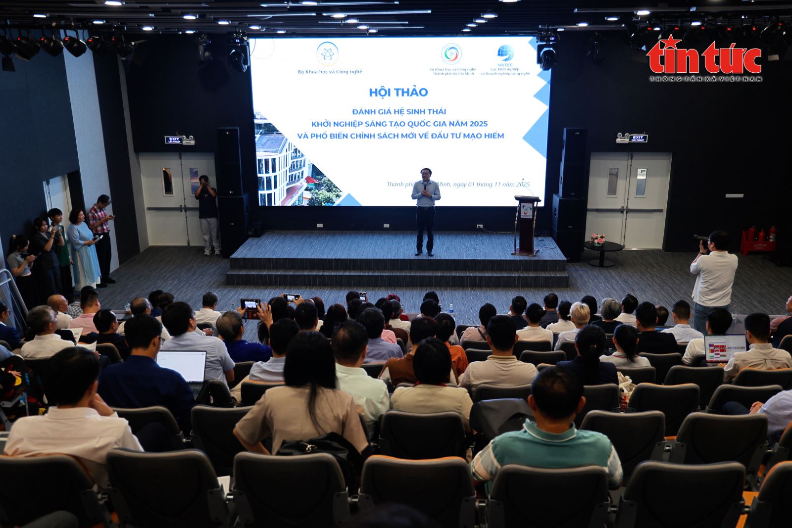 AI NEWS - Nền tảng tin tức chứng khoán