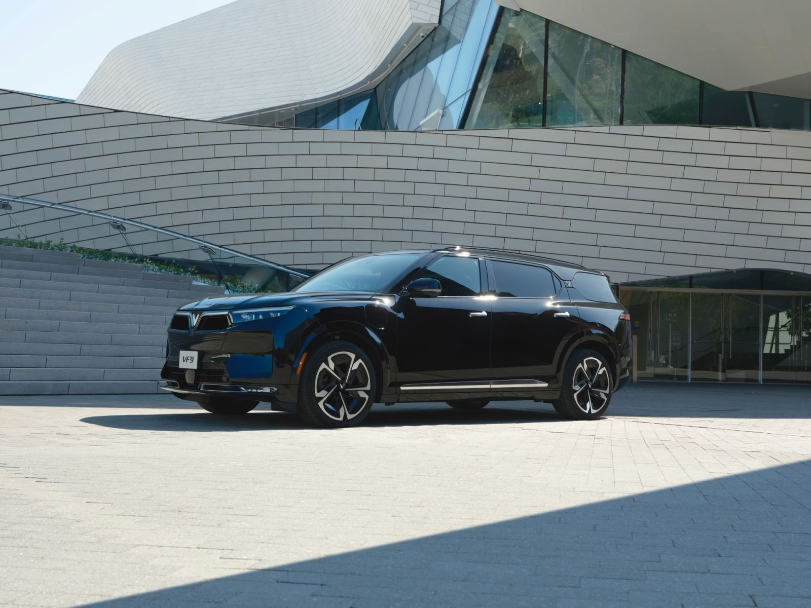 Mang 1,5 tỷ đồng đi tìm mẫu ô tô “hưởng thụ” nhất thị trường