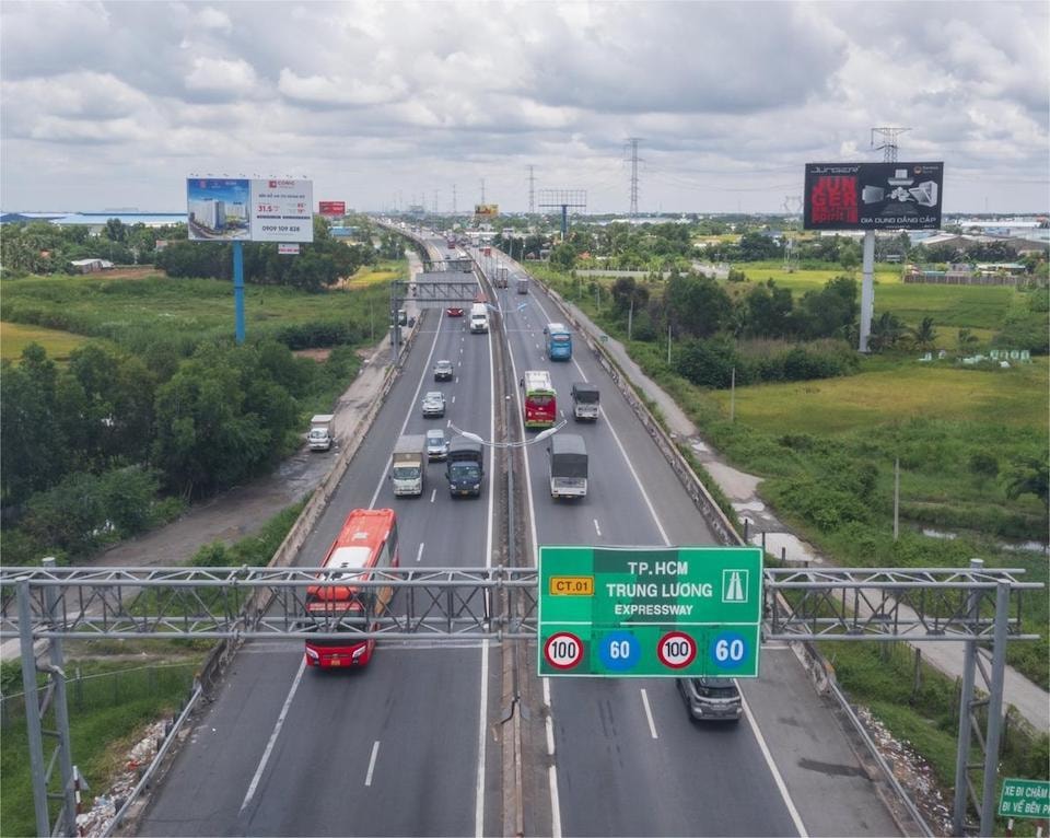 Bộ Xây dựng đề nghị Đồng Tháp hỗ trợ vật liệu cho cao tốc TP.HCM - Trung Lương - Mỹ Thuận