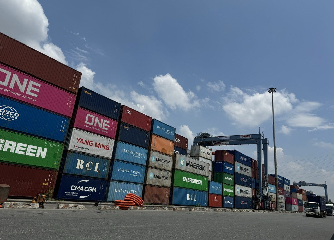 Chuỗi cung ứng đảo chiều, luật chơi thay đổi: Doanh nghiệp Việt còn bao nhiêu thời gian?