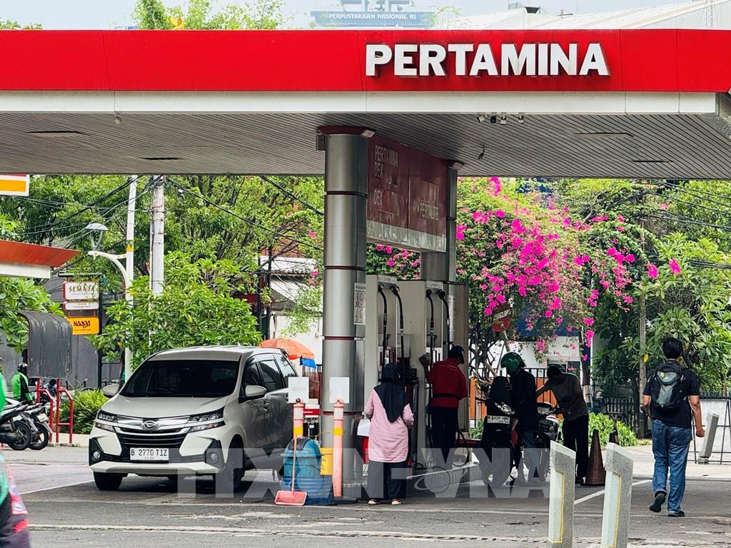 An ninh năng lượng: Indonesia kiểm soát giá xăng dầu bằng chiến lược đa tầng