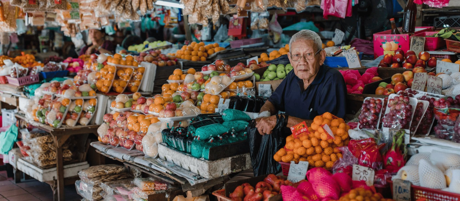 Bất ngờ lớn: Xung đột Trung Đông khiến trái cây tại nước láng giềng của Việt Nam tăng giá