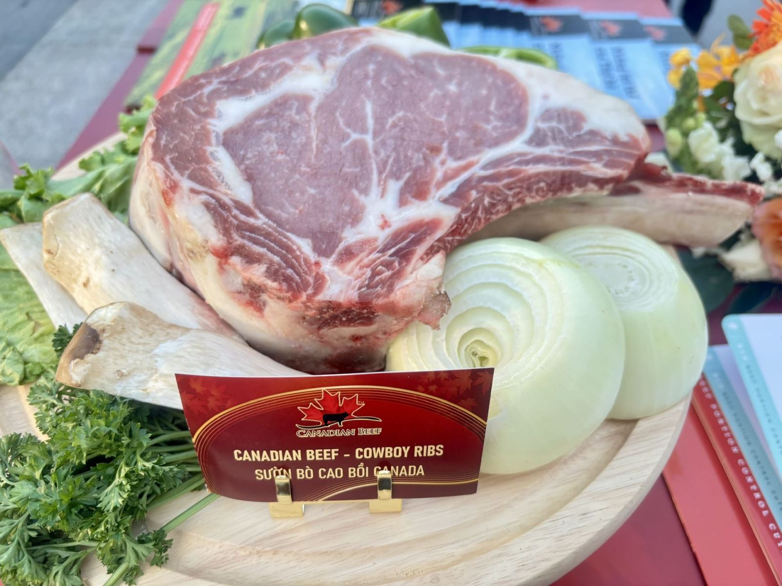 Thịt ngoại tìm cửa vào phân khúc cao cấp