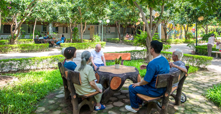 Bất động sản dưỡng lão: 'Mỏ vàng' bị bỏ ngỏ giữa làn sóng già hóa dân số