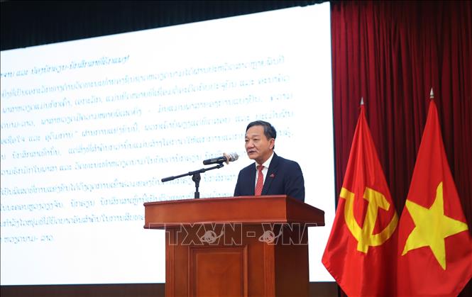 Tôn vinh tiếng Việt: Cầu nối gìn giữ quan hệ đặc biệt Việt Nam - Lào mãi vững bền