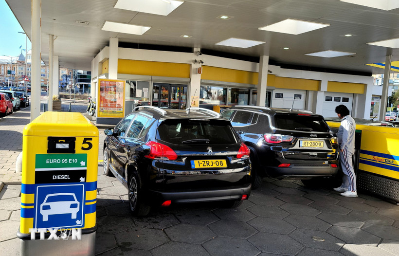 5 quốc gia EU kêu gọi áp thuế châu Âu để chống lại giá dầu tăng cao