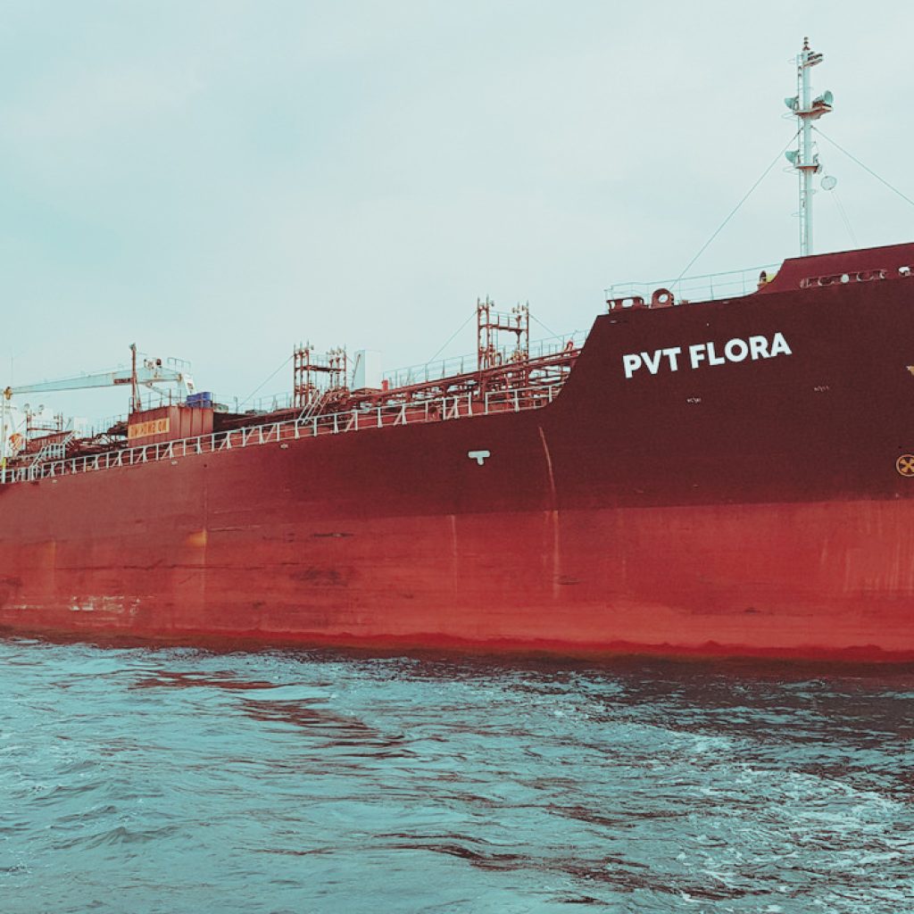 THẦN TỐC NGUỒN CUNG, VỮNG VÀNG TIẾN BƯỚC: Huy động thêm tàu vận tải cỡ lớn chở dầu từ Vịnh Ba Tư về Việt Nam