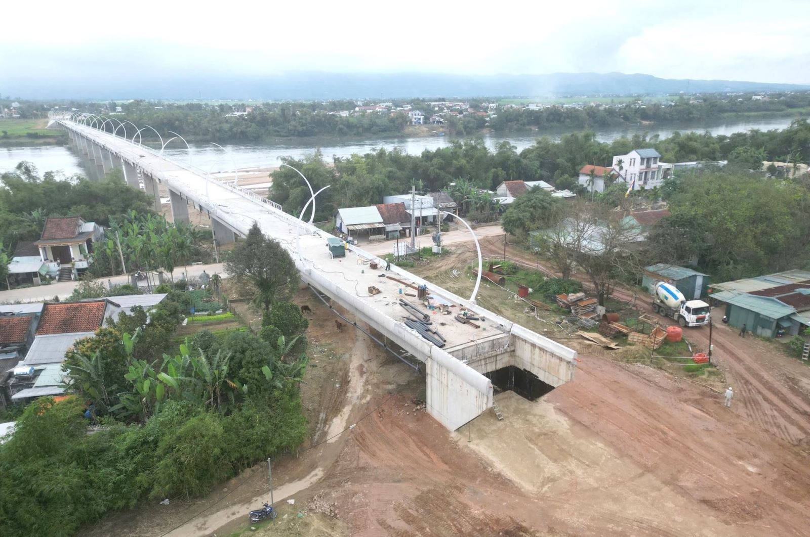 Đà Nẵng yêu cầu giải phóng mặt bằng dứt điểm tại các dự án cầu chưa có đường dẫn